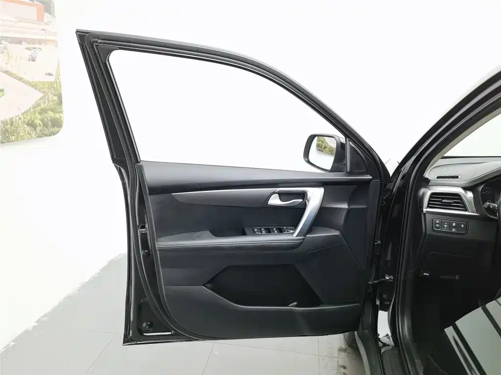 Kia Sportage 2019 2.0L Automatic Smart Luxury Edition фото 8