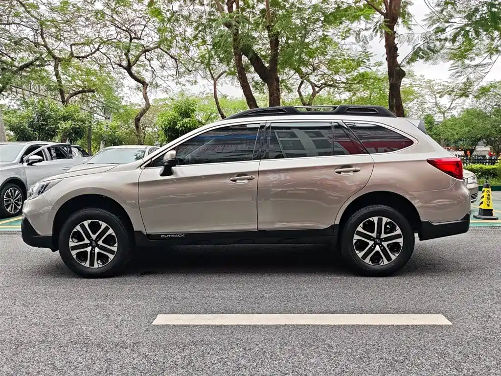 Subaru Outback 2020 Facelift 2.5i Classic Edition фото 8