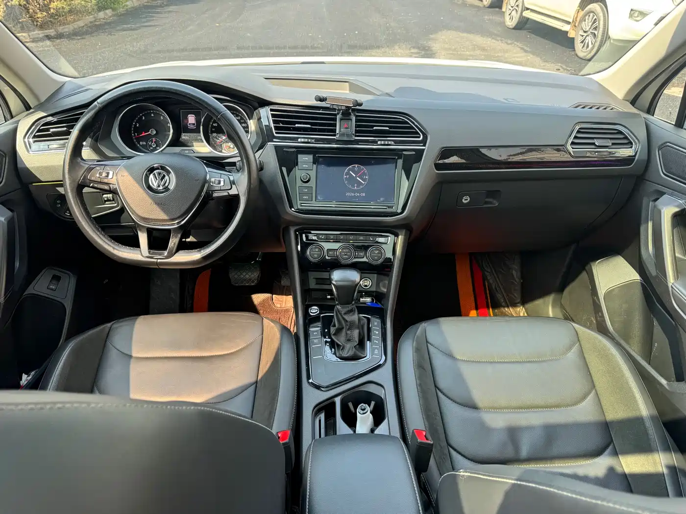 Volkswagen Tiguan L 2019 330TSI Automatic 2WD Smart Luxury Edition China VI фото 3