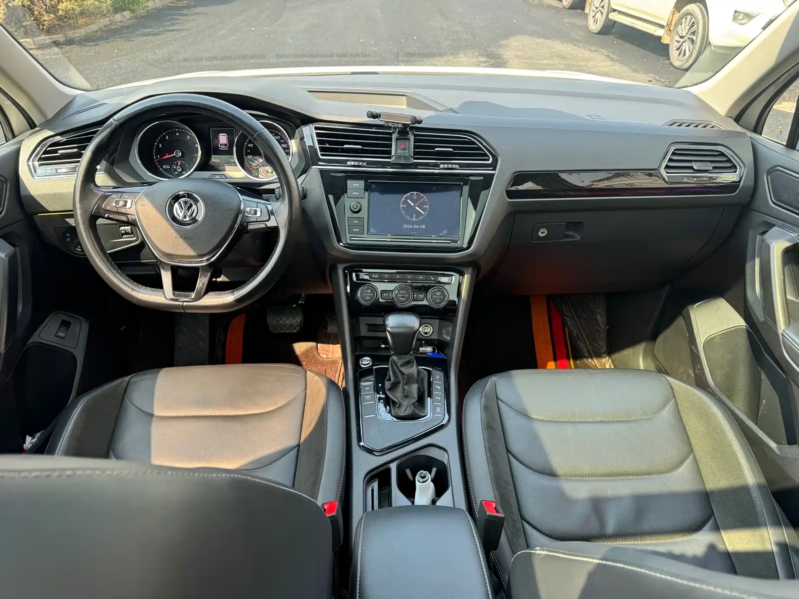 Фото 3 - Volkswagen Tiguan L