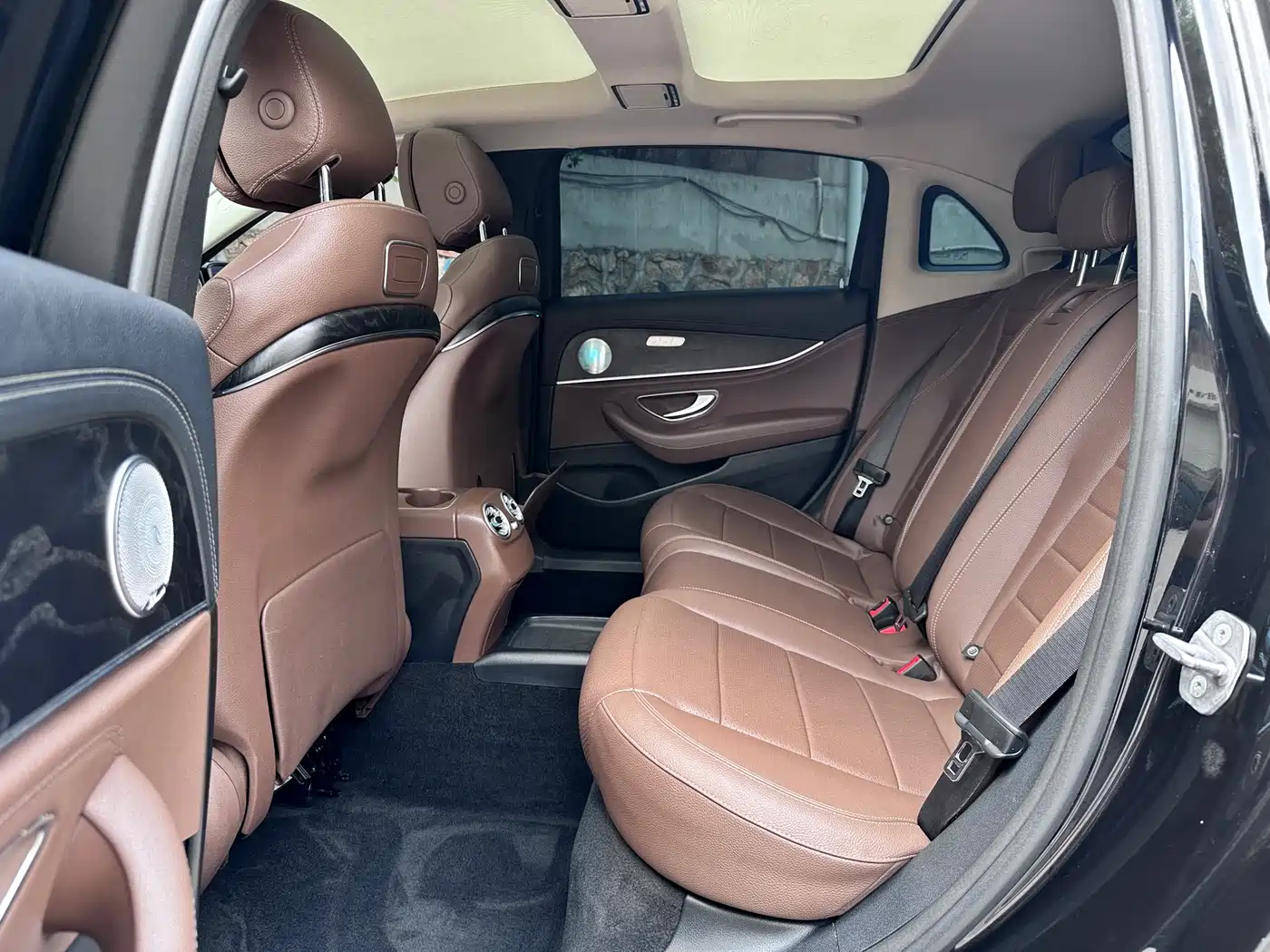 Mercedes-Benz E-Class 2018 Facelift E 300 L Sport Fashion фото 10