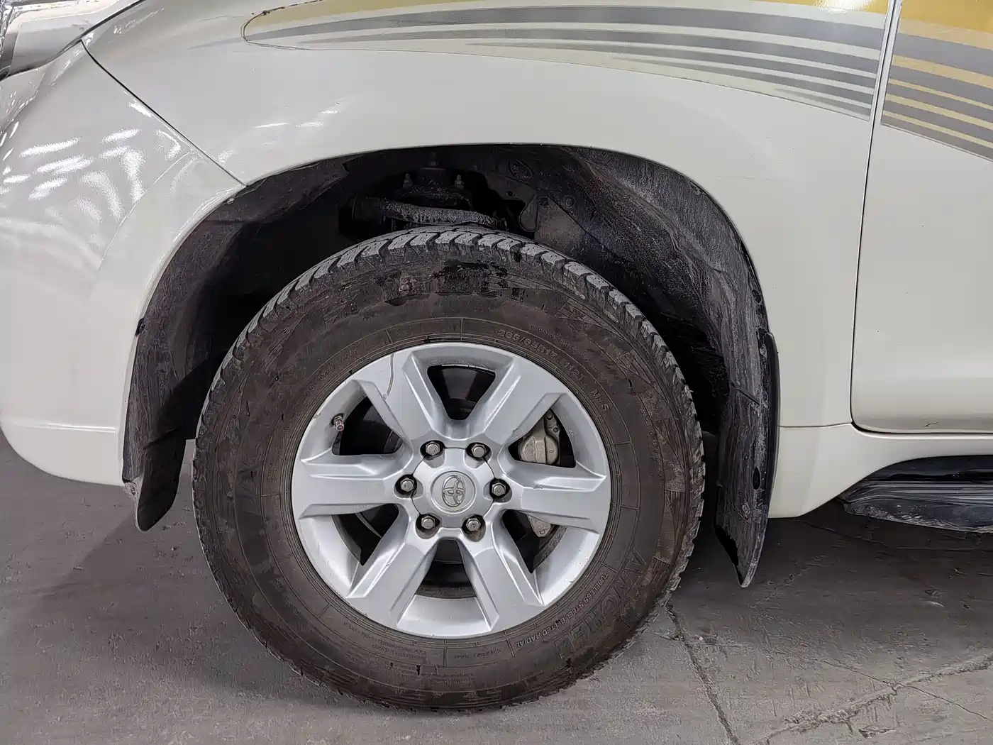 Toyota Prado 2016 2.7L Auto Standard Edition фото 12