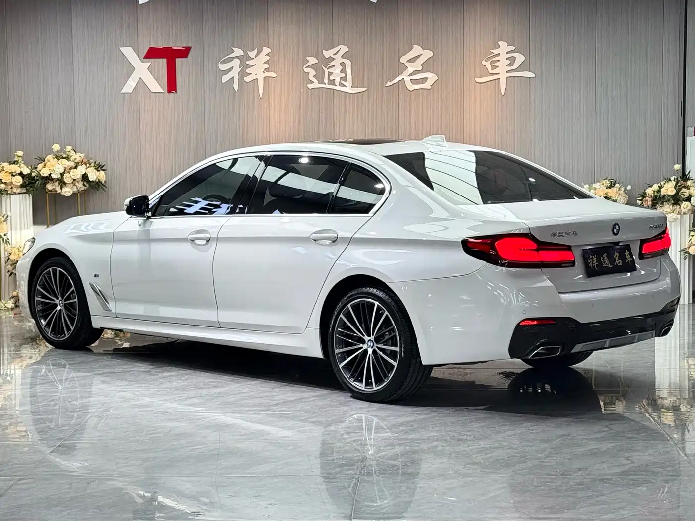 BMW 5 Series 2021 530Li Leading M Sport Package фото 8