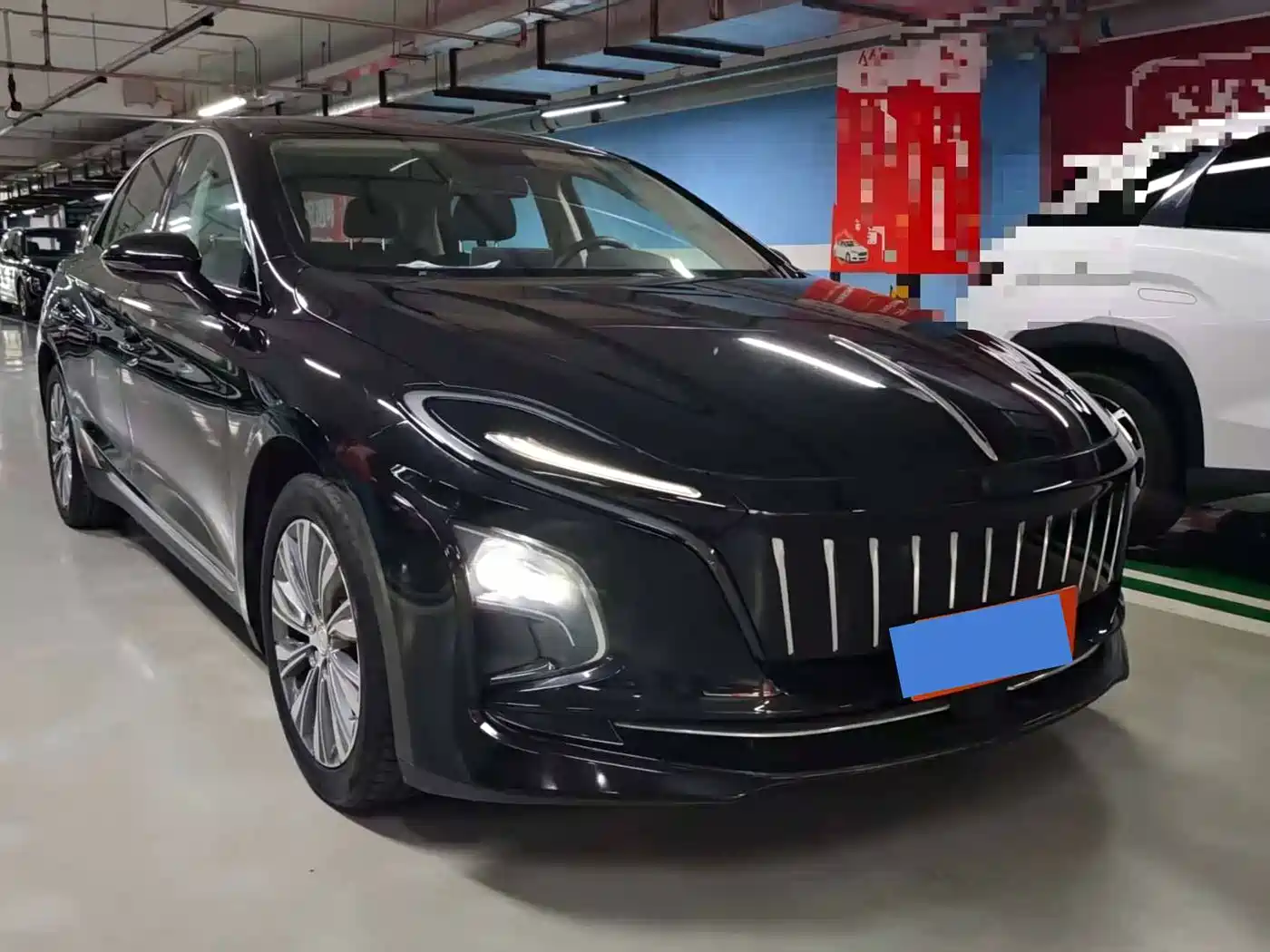 Hongqi E-QM5 2022 431km Charging Enjoyment Edition