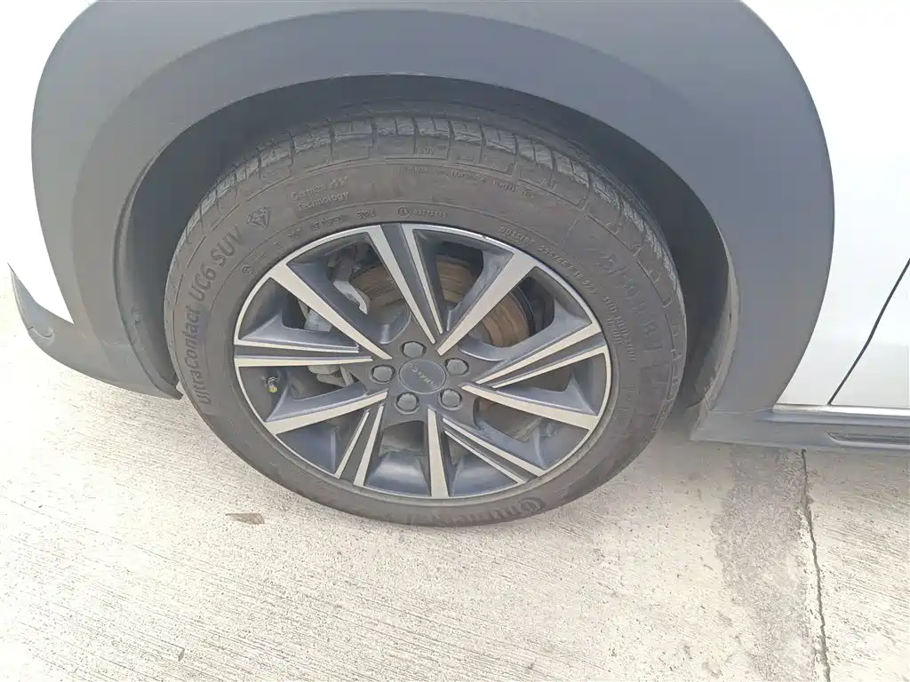Lynk & Co 02 2021 1.5TD DCT 2WD Power Champion Edition фото 25