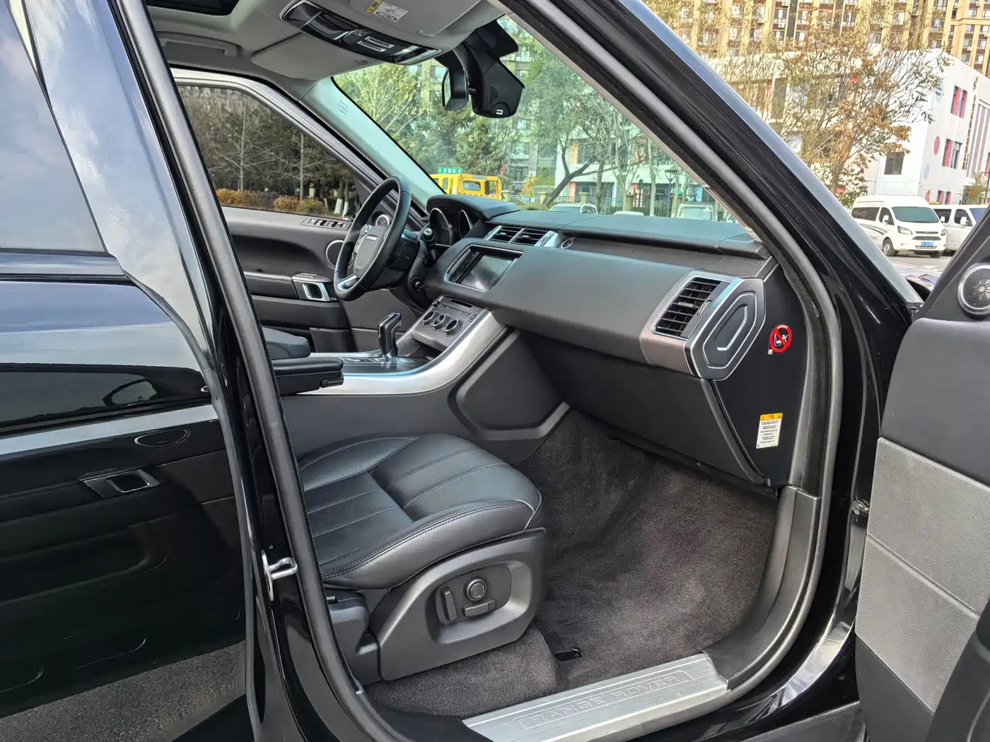 Land Rover Range Rover Sport 2015 3.0 SC V6 HSE фото 7