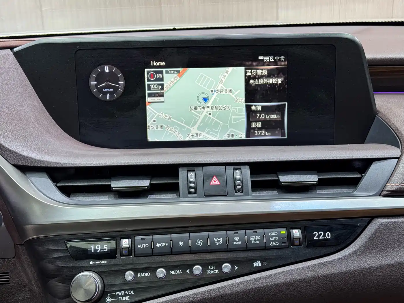 Lexus ES 2020 Model 300h Premium Edition фото 13