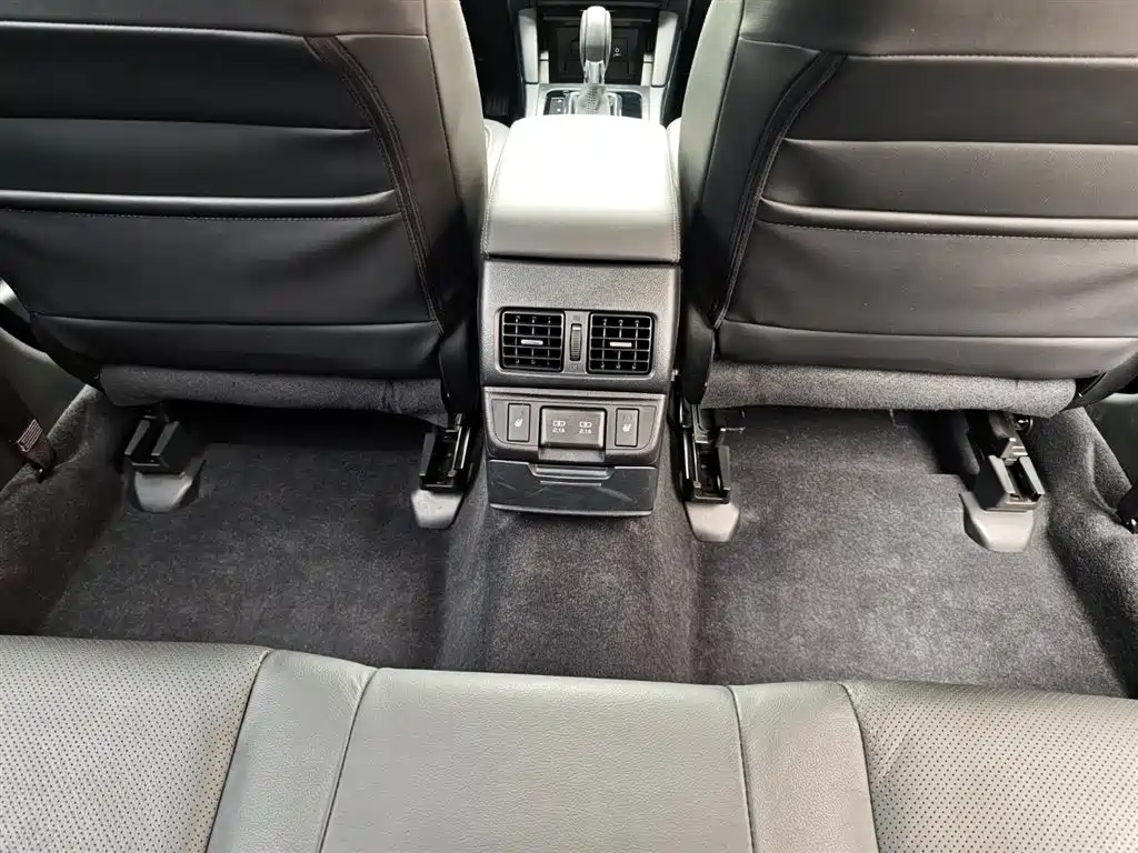Subaru Outback 2020 Facelift 2.5i Classic Edition фото 25