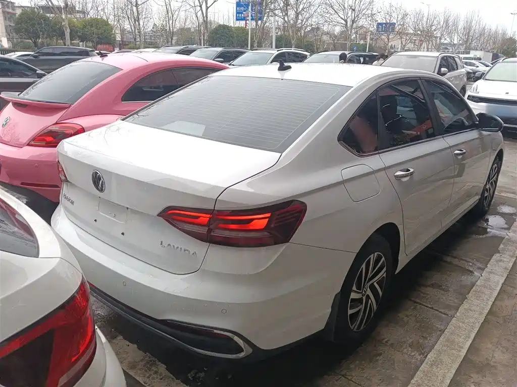 Volkswagen Lavida 2023 280TSI DSG Comfort Edition фото 7