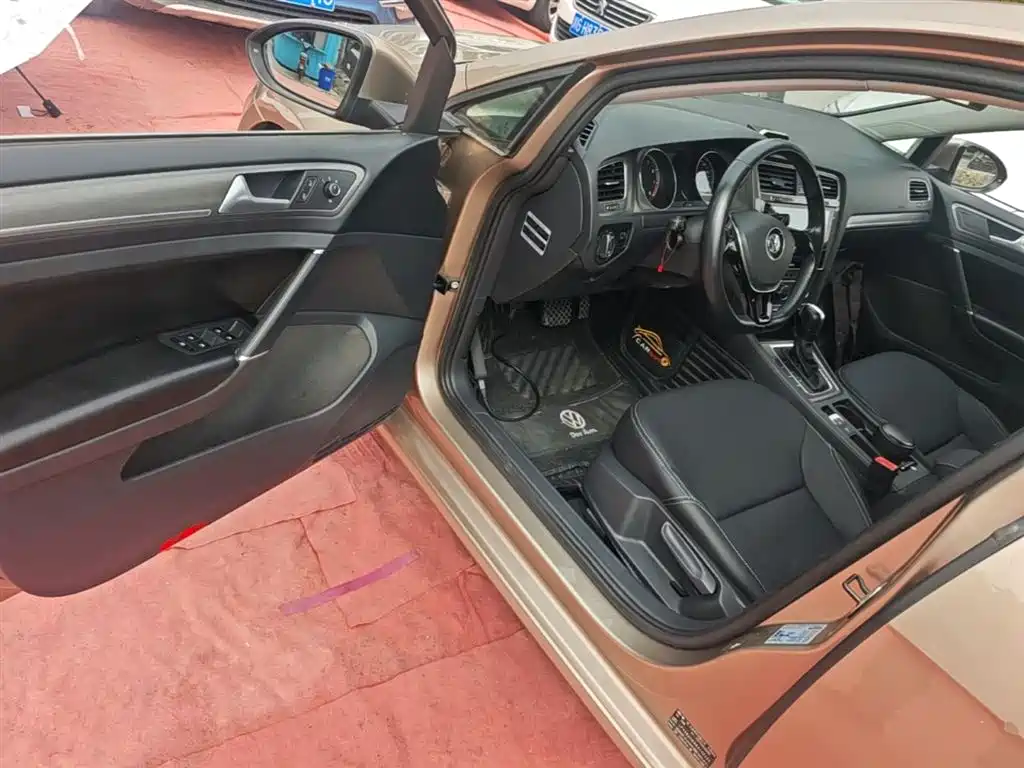 Volkswagen Golf 2015 1.4TSI Automatic Comfort фото 16