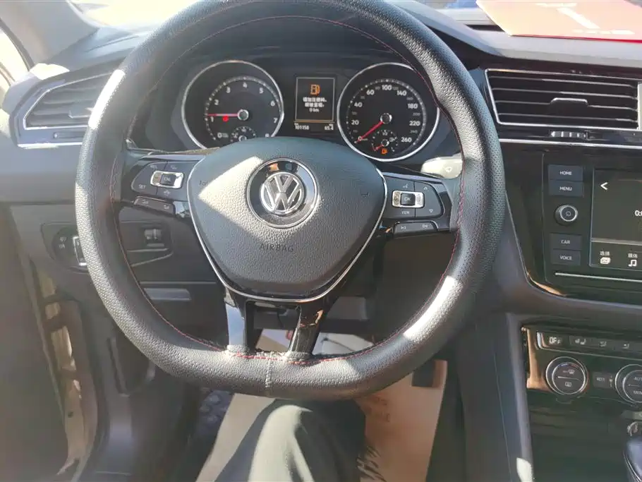 Volkswagen Tiguan L 2019 330TSI Auto 2WD Smart Luxury Edition China V фото 15