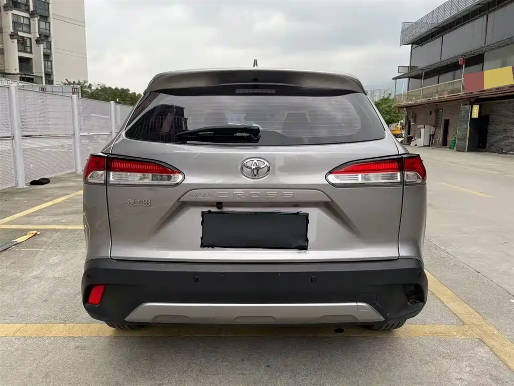 Toyota Corolla Cross 2023 2.0L Elite Edition фото 8