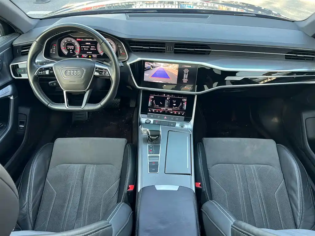 Audi A6L 2021 40 TFSI Luxury Sport фото 7