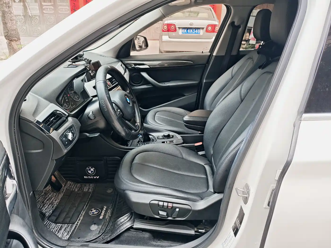 BMW X1 2018 sDrive20Li Leading Model фото 13