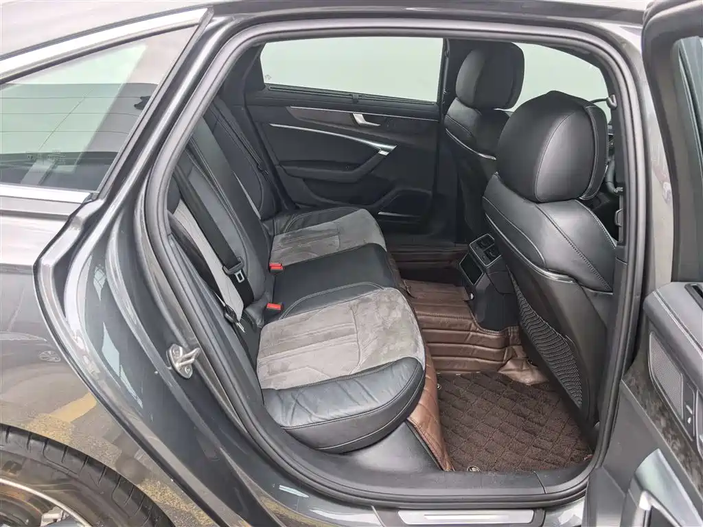 Audi A6L 2022 40 TFSI Luxury Dynamic фото 7