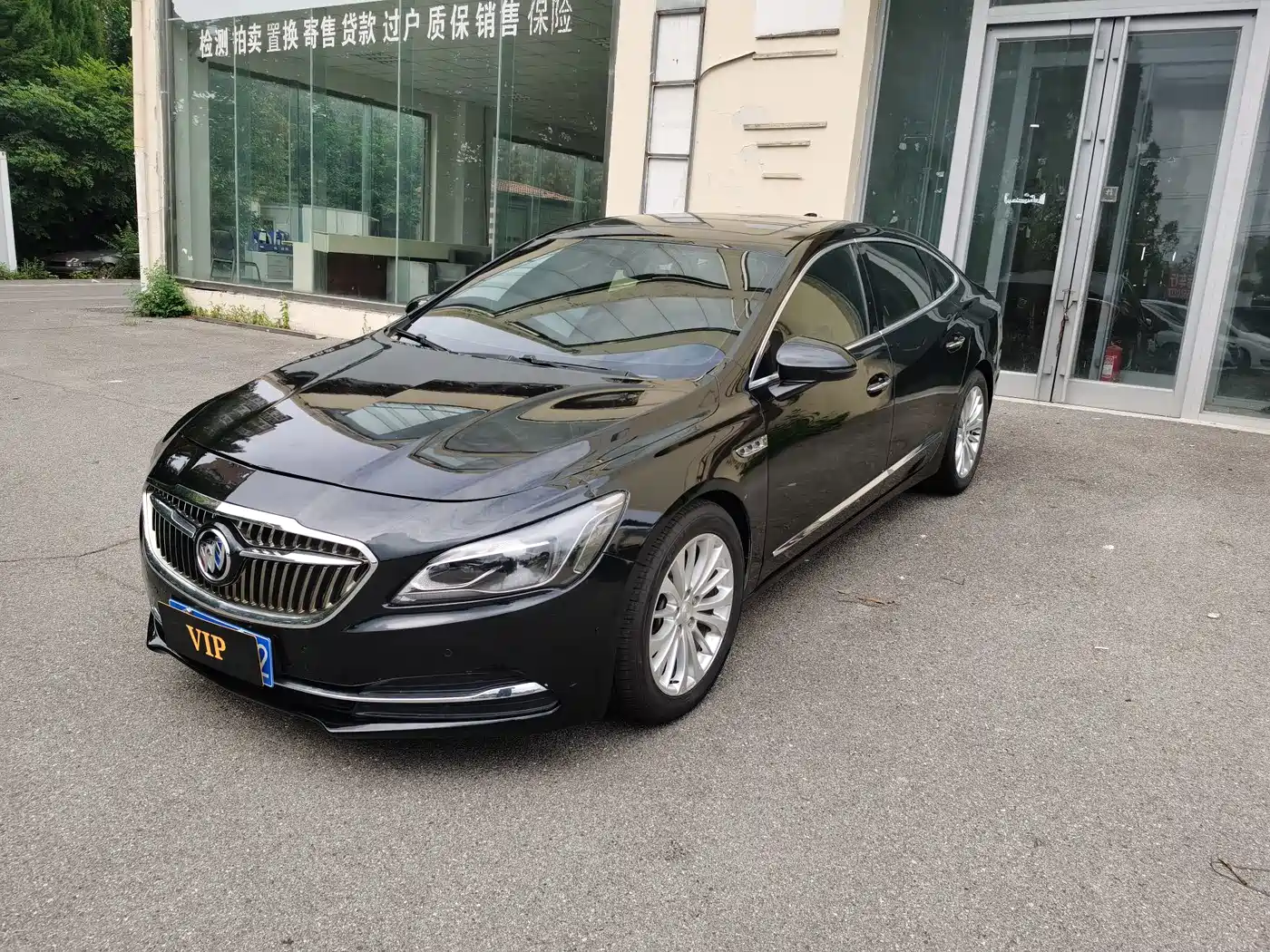 Фото 2 - Buick LaCrosse