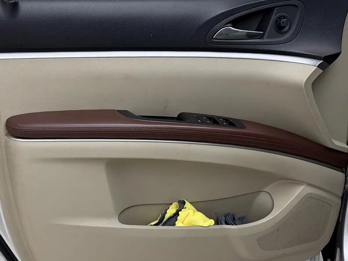 Buick GL8 2018 28T Luxury Model China VI фото 9
