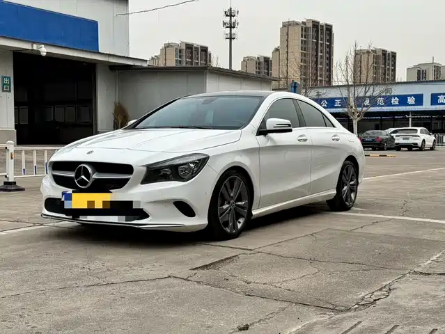 MERCEDES-BENZ CLA