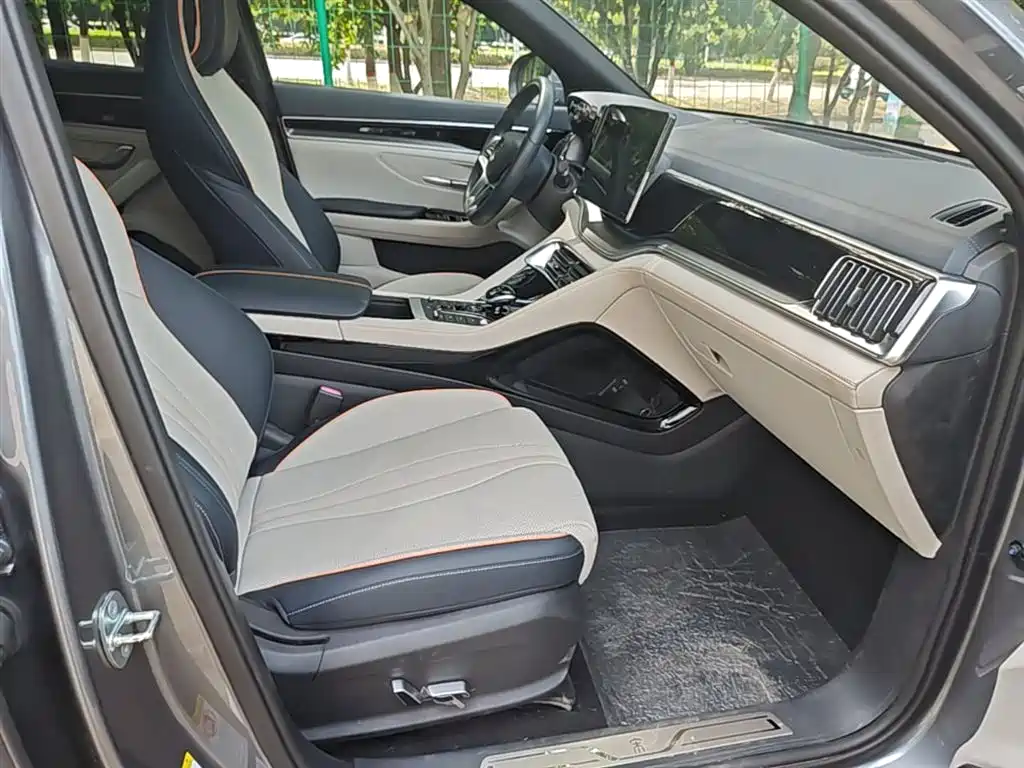 BYD Song PLUS PHEV 2021 DM-i 110KM Flagship PLUS фото 25
