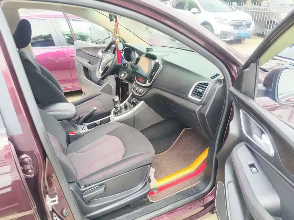 Baojun 560 2017 2016 1.8L Manual Value