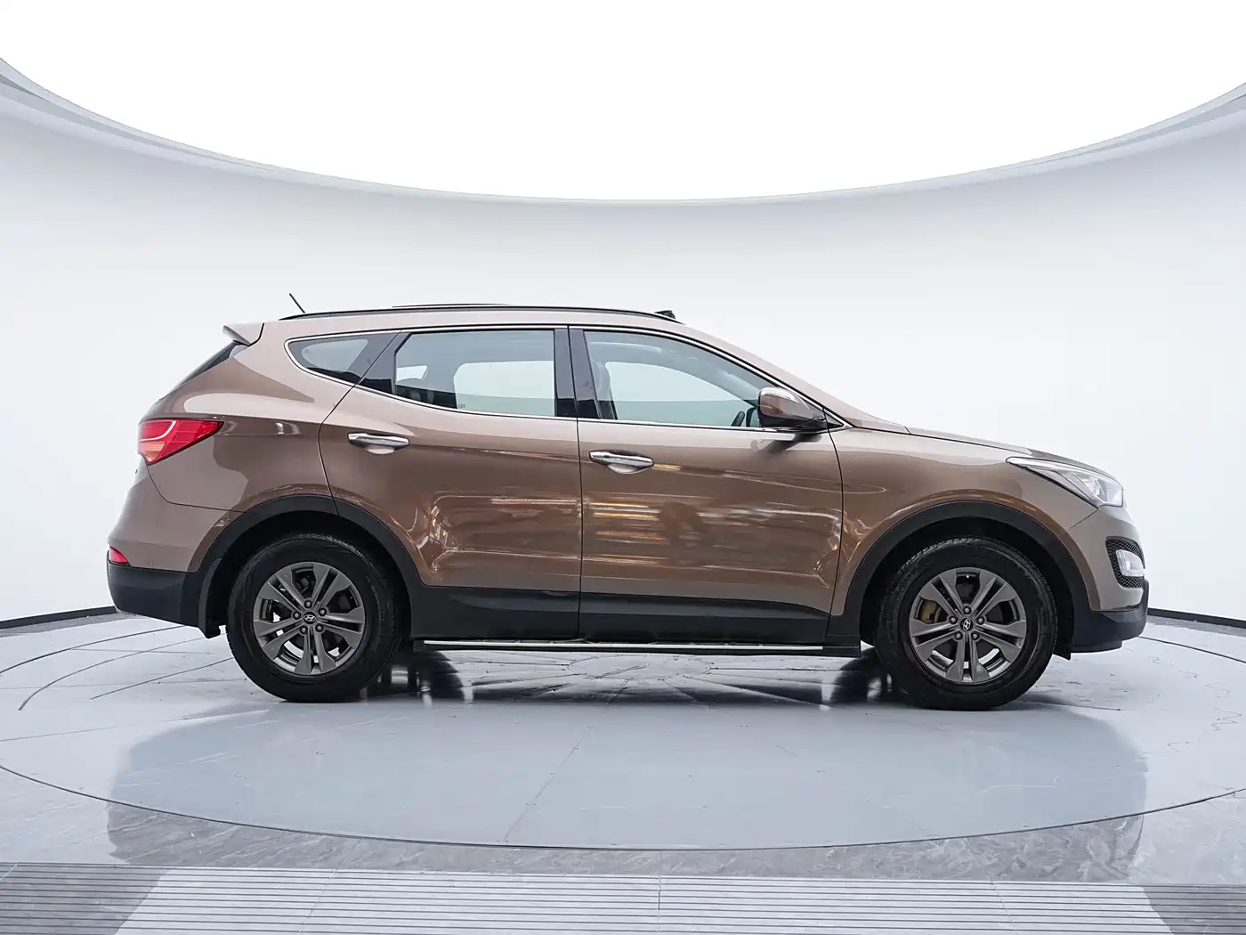 Hyundai Santa Fe 2013 Model 2.4L Automatic 2WD Smart фото 5