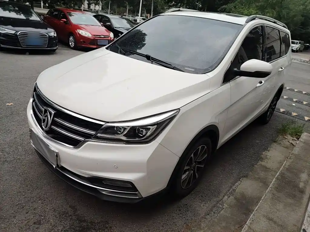 Фото 1 - Baojun 730