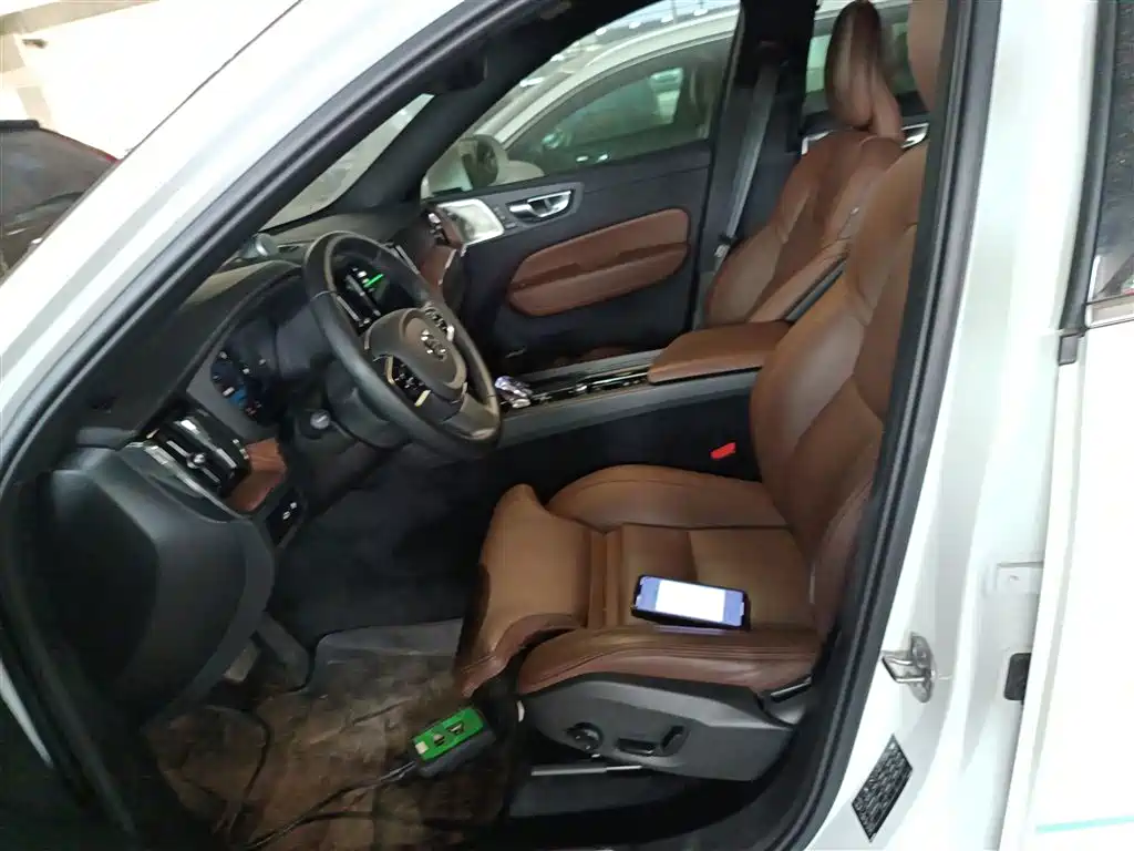 Volvo XC60 Plug-in Hybrid 2024 2025 Plug-in Hybrid Long Range AWD Zhiya Luxury Edition
