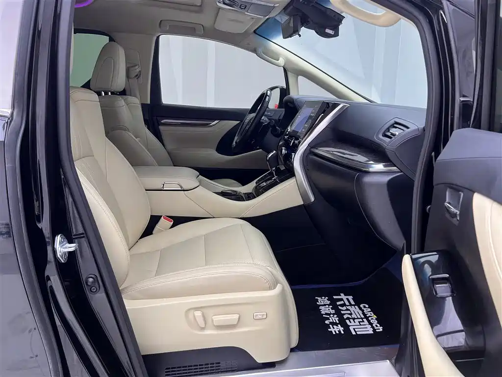 Toyota Alphard 2023 Dual Hybrid 2.5L Ultimate Gold Edition фото 19