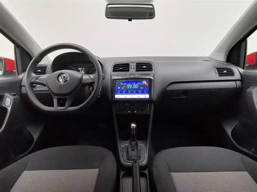Volkswagen Polo 2018 1.5L Auto Safe Drive фото 5
