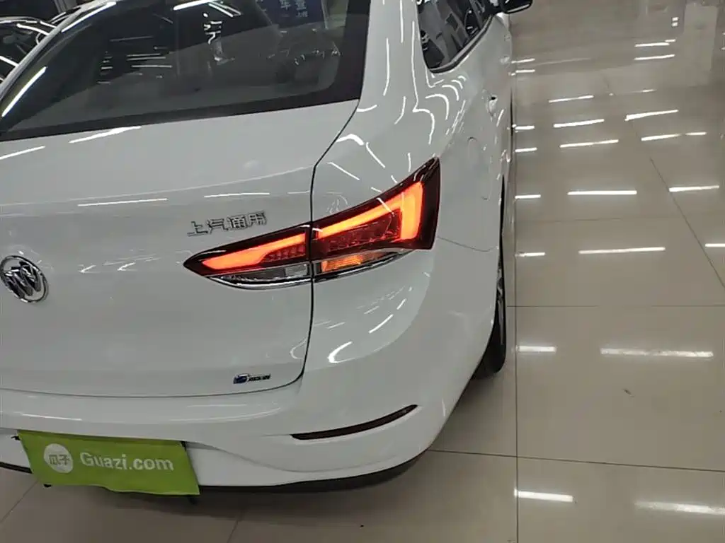 Buick Excelle 2021 Facelift 1.3T Auto Mild Hybrid Elite фото 8