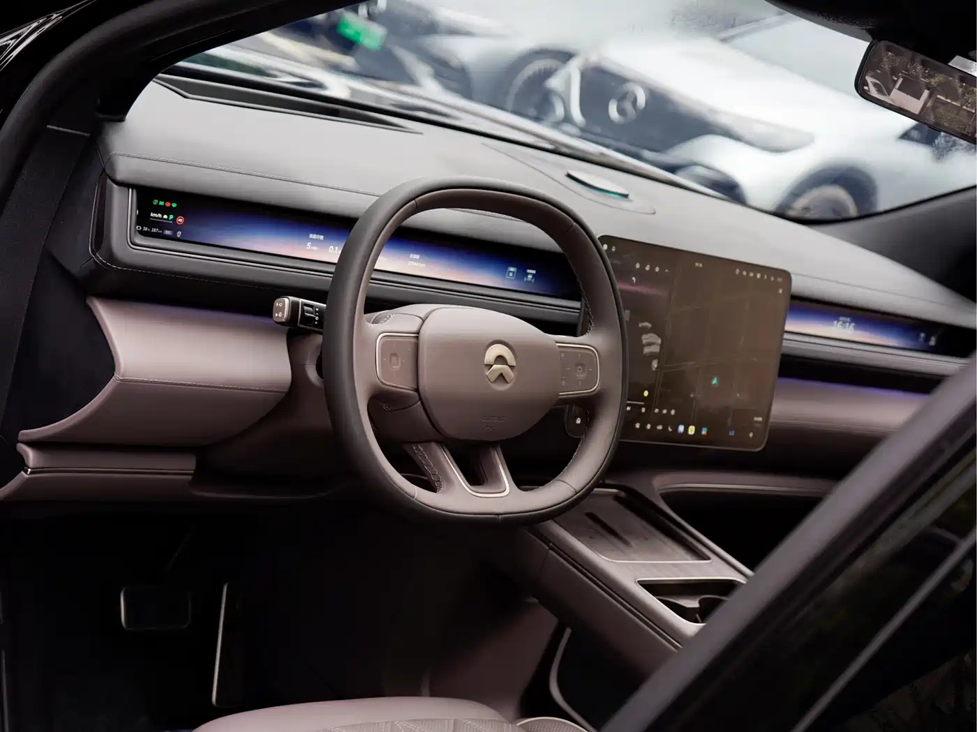 NIO ES8 2026 2025 Model 6-Seat Executive Luxury Edition