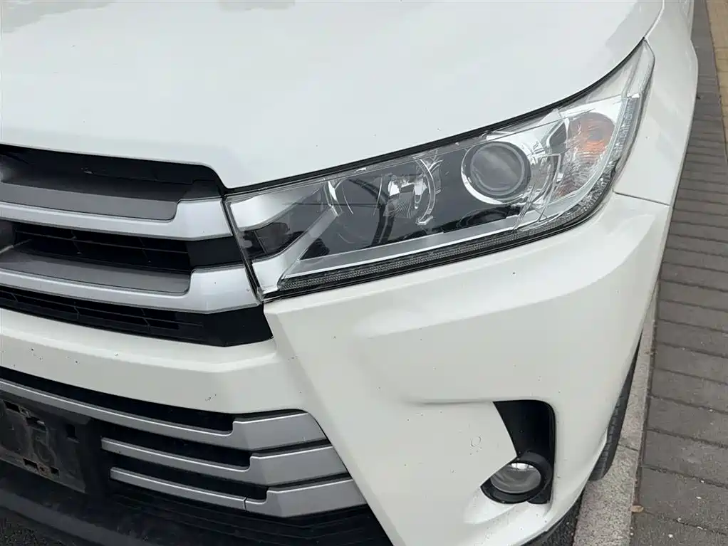 Toyota Highlander 2018 2.0T 4WD Luxury 7-seater (China V) фото 18