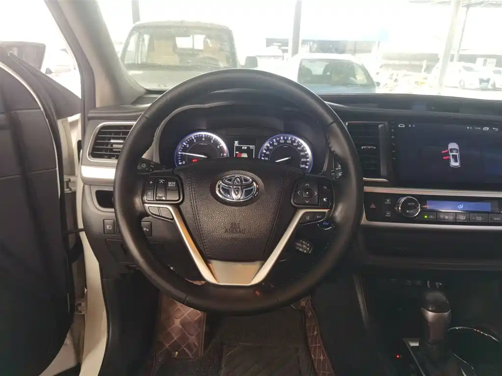 Toyota Highlander 2018 2.0T 4WD Luxury 7-seater (China V) фото 7