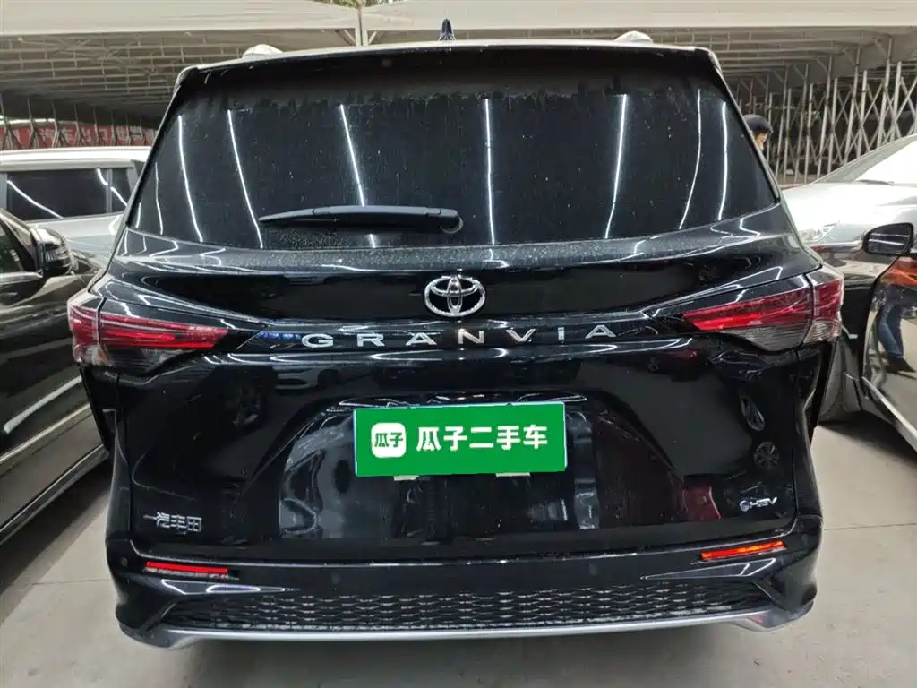 TOYOTA GREVIA