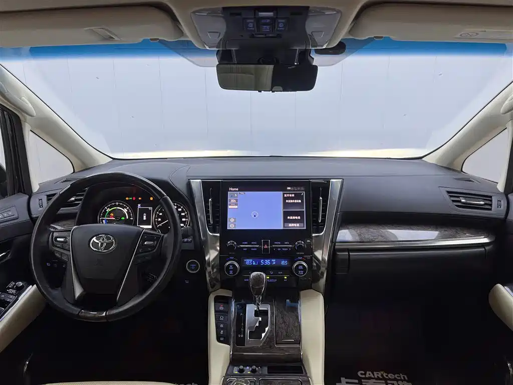 Toyota Alphard 2023 Dual Hybrid 2.5L Ultimate Gold Edition фото 14