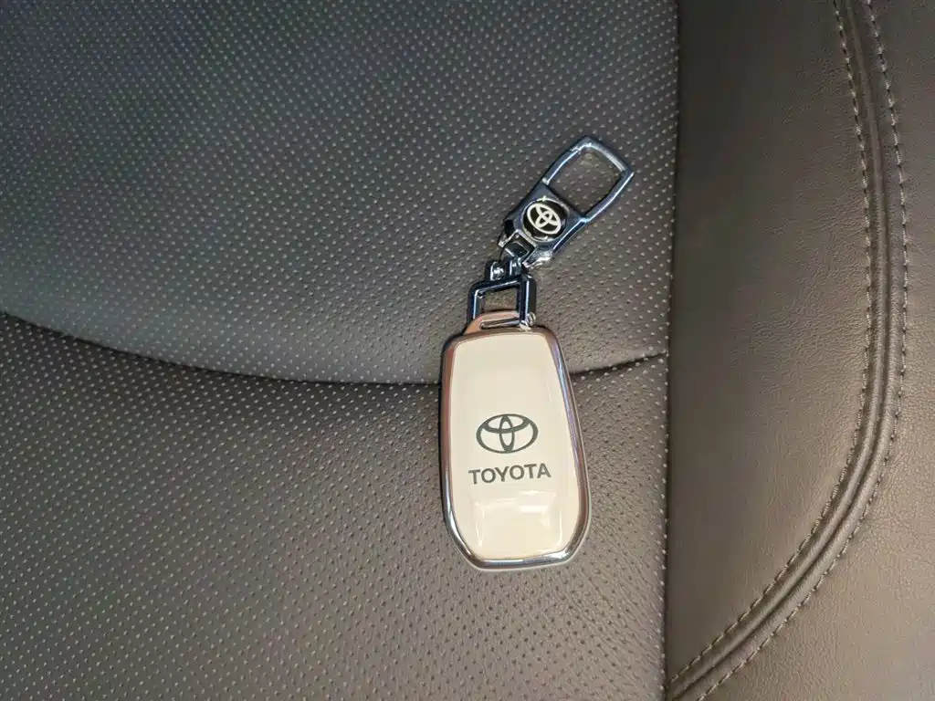 TOYOTA GREVIA