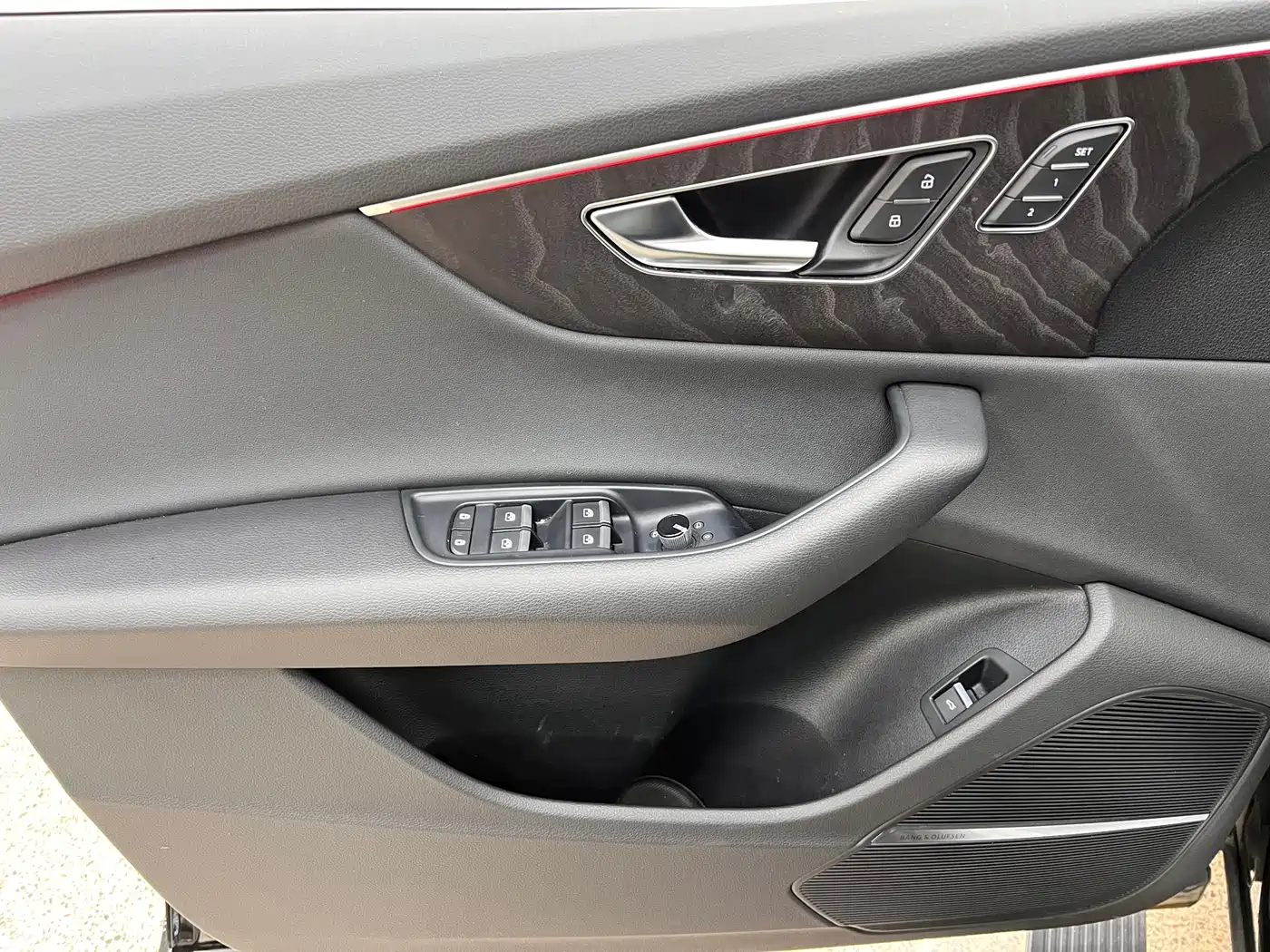 Audi Q8 2022 55 TFSI Luxury Dynamic фото 12