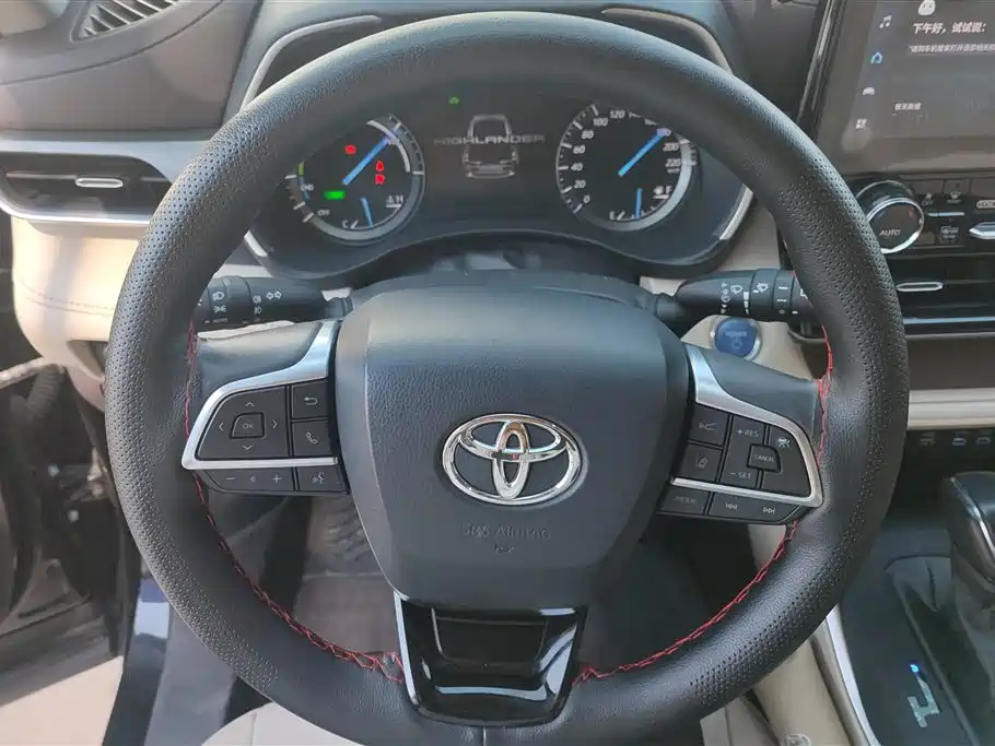 Toyota Highlander 2022 Model Dual Engine 2.5L 4WD Premium Edition 7-Seater фото 15