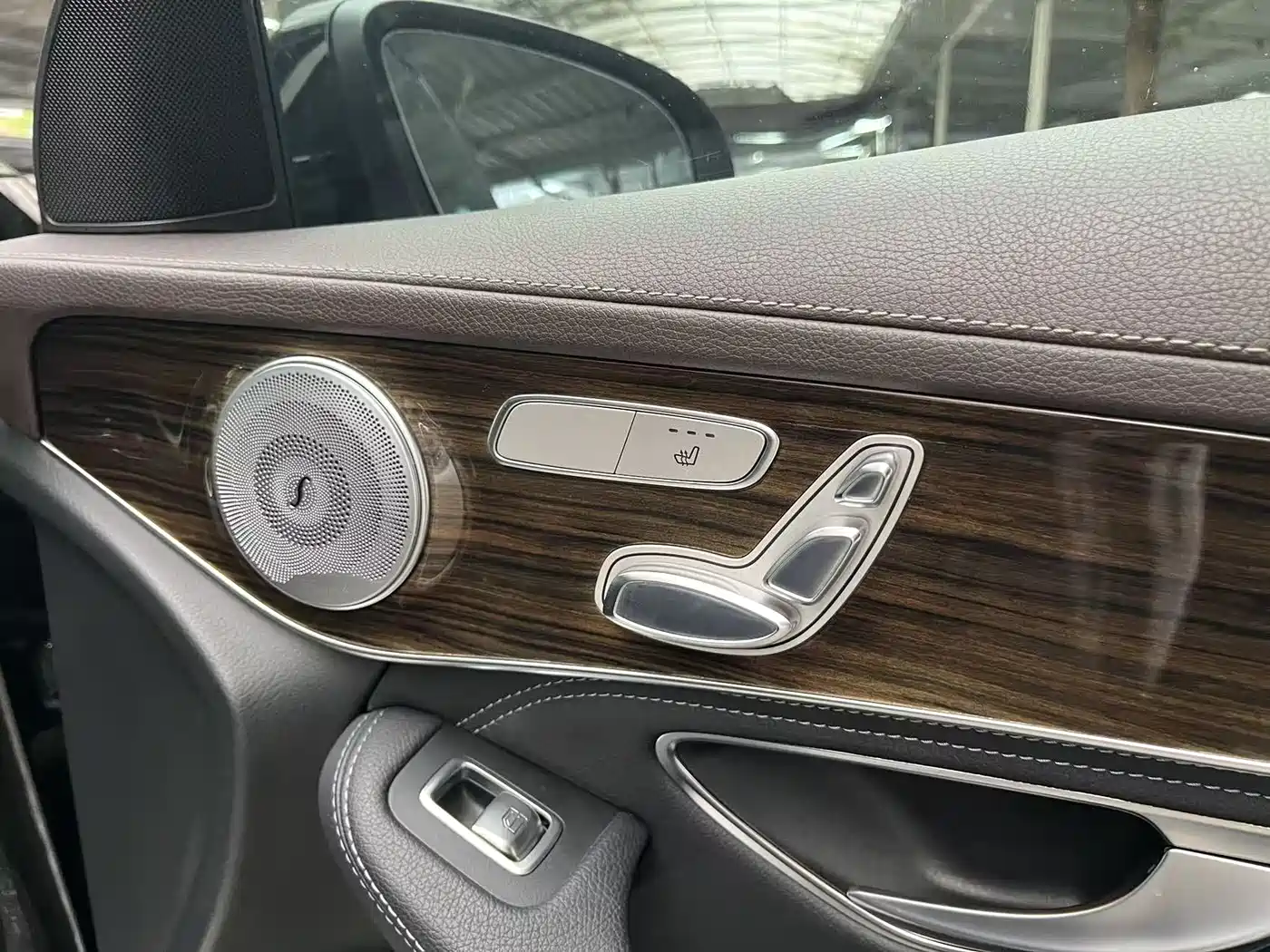 Mercedes-Benz GLC 2017 GLC 260 4MATIC Luxury фото 18