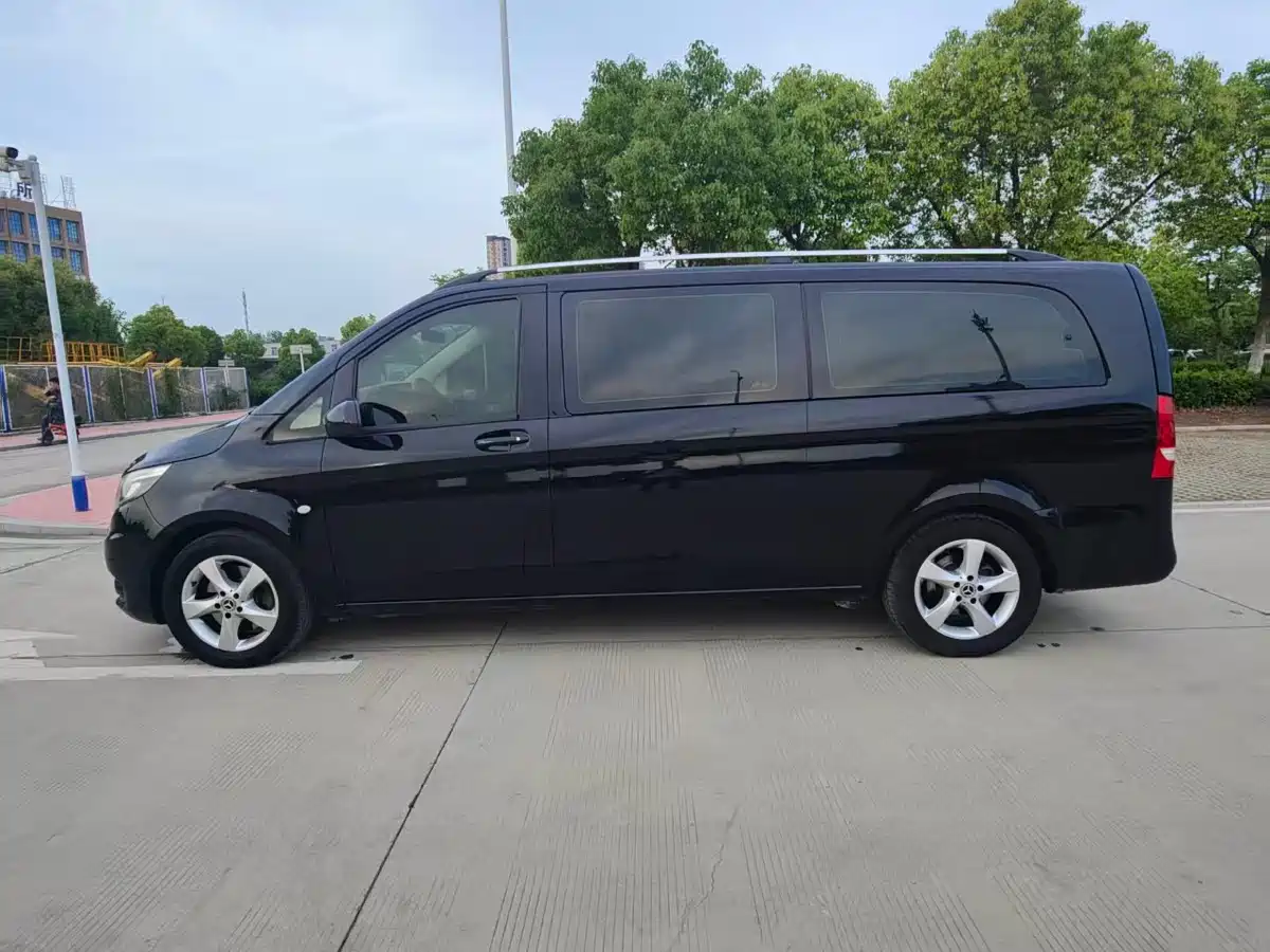 Mercedes-Benz Vito 2018 2.0T Business Edition China VI фото 7
