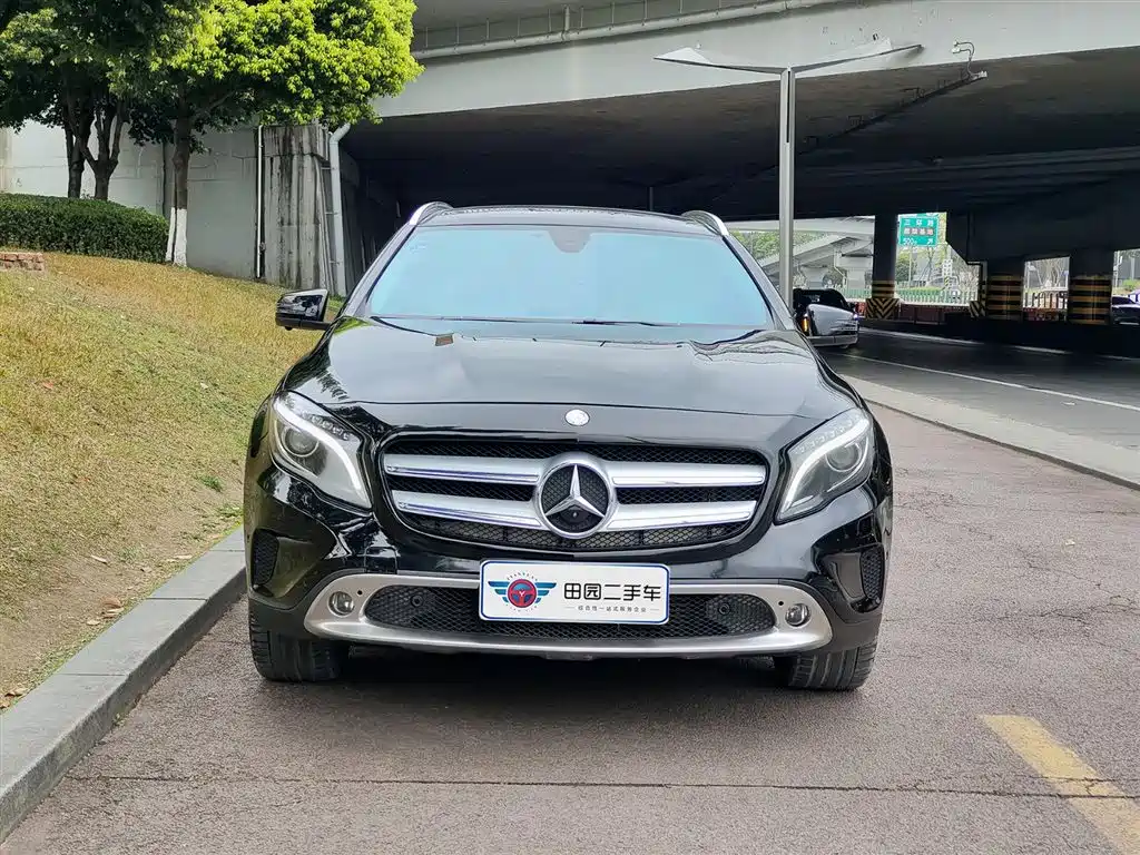 Mercedes-Benz GLA 2016 GLA 200 Dynamic фото 2