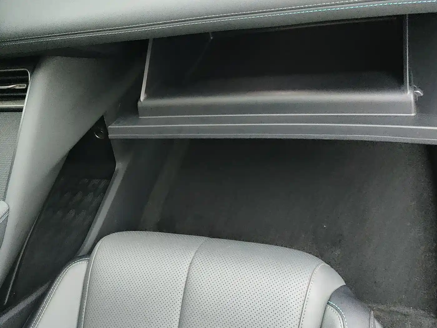 BYD Qin L 2024 DM-i 120KM Leading фото 10