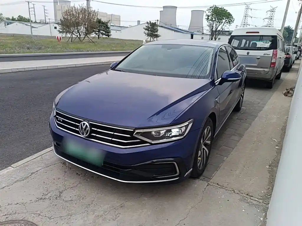VOLKSWAGEN MAGOTAN GTE PLUG-IN HYBRID