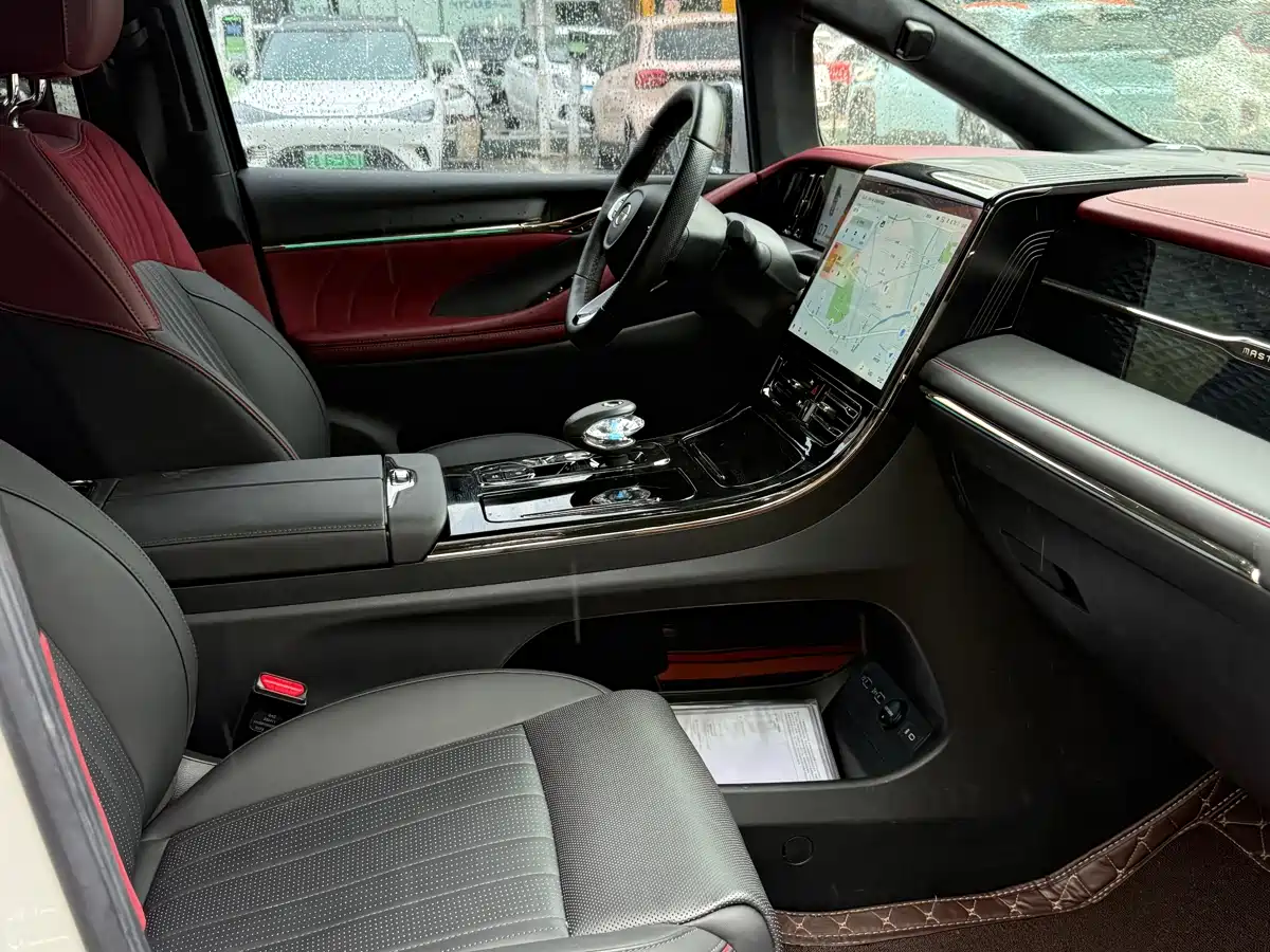 GAC TRUMPCHI M8