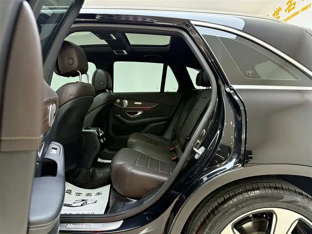 Mercedes-Benz GLC 2020 GLC 300 L 4MATIC Luxury фото 6