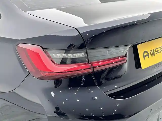 BMW 3 Series 2023 320Li M Sport Package фото 27
