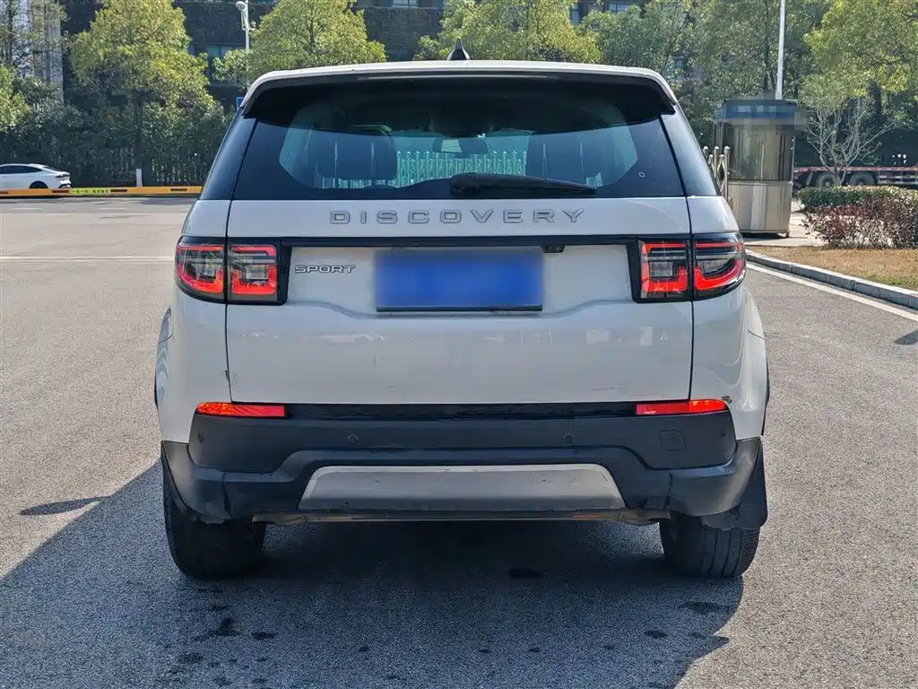 Land Rover Discovery Sport 2020 200PS Family Edition фото 25