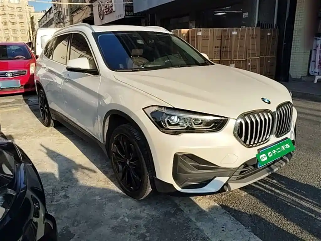 BMW X1 2021 sDrive20Li Fashion фото 4