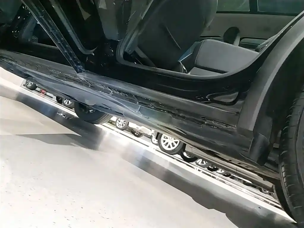 Volkswagen Tiguan L 2021 330TSI Automatic 2WD R-Line Premium фото 22