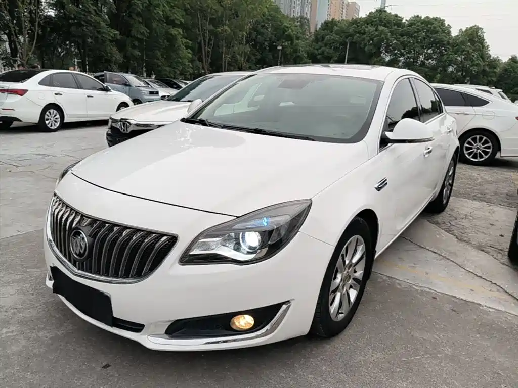 Buick Regal 2015 2.0L Elite Fashion Model фото 2